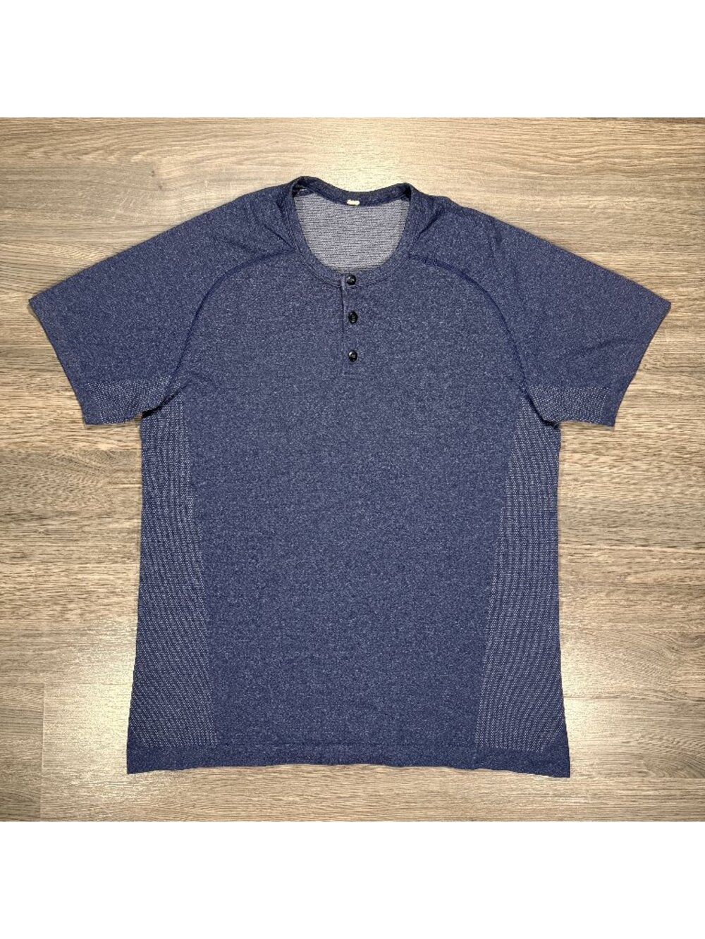 Lululemon Men's Metal Vent Tech Short Sleeve Henley - Navy